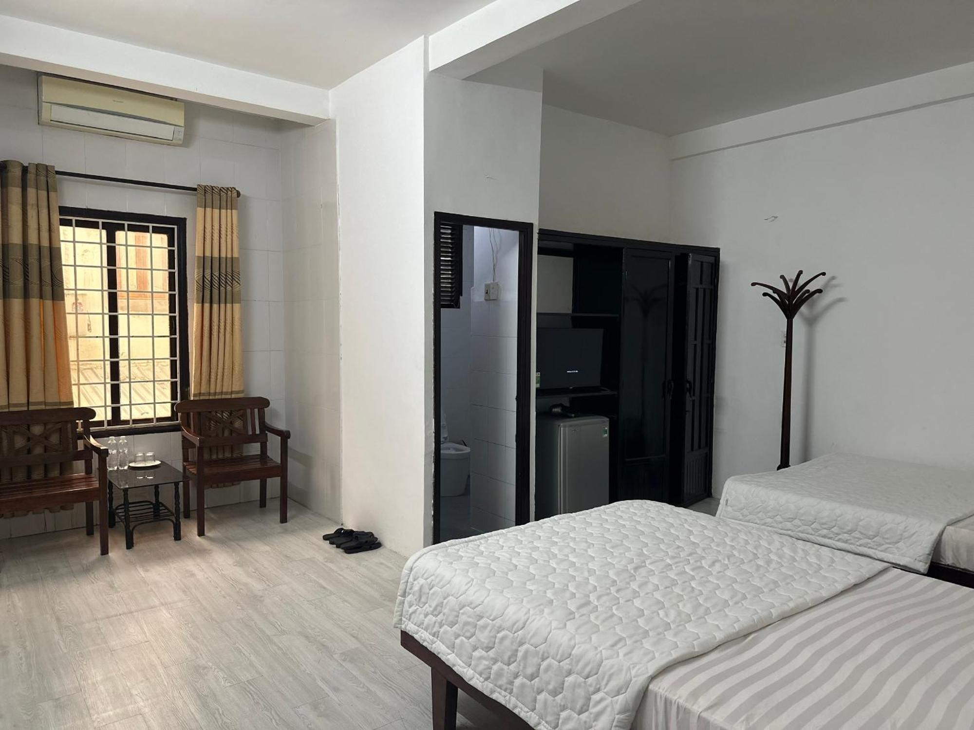 הואה Dong Loi Hotel מראה חיצוני תמונה
