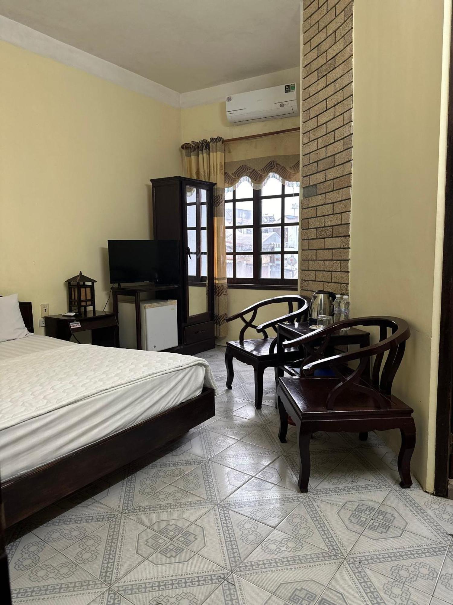 הואה Dong Loi Hotel מראה חיצוני תמונה