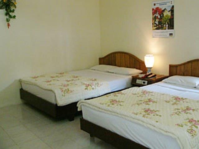 הואה Dong Loi Hotel מראה חיצוני תמונה